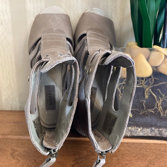 Sorel Taupe “Joanie” Gladiator Sandal - Picture 8 of 11